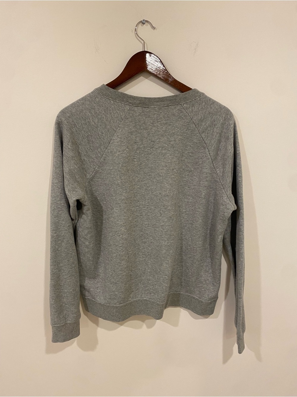 Nike Gray Logo Crew Sweatshirt - Women's - Picture 4 of 6